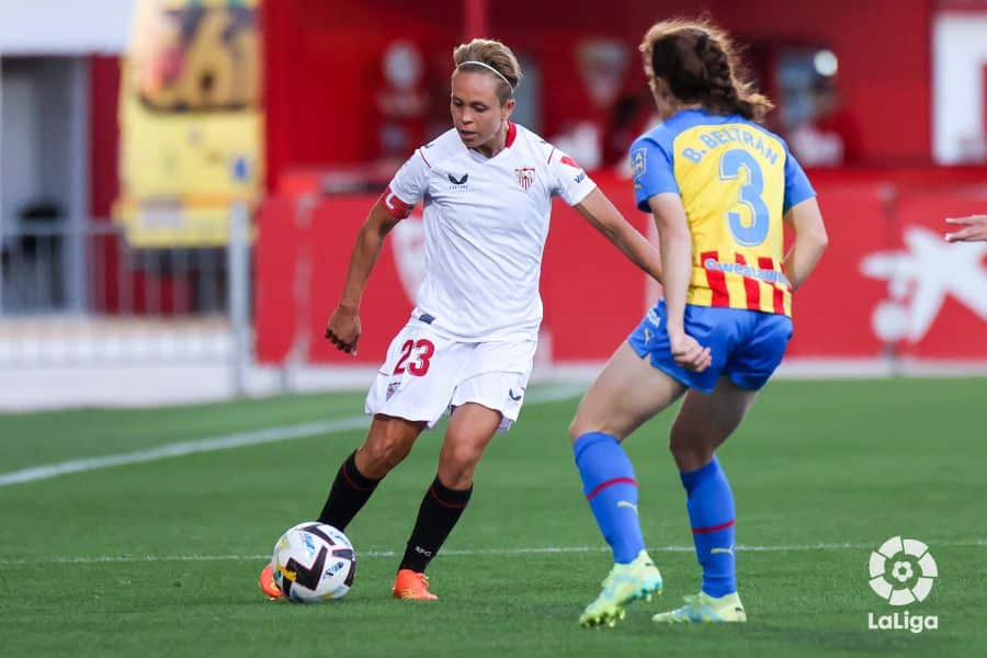 El Valencia CF femenino se despide con derrota en Sevilla (2-0)