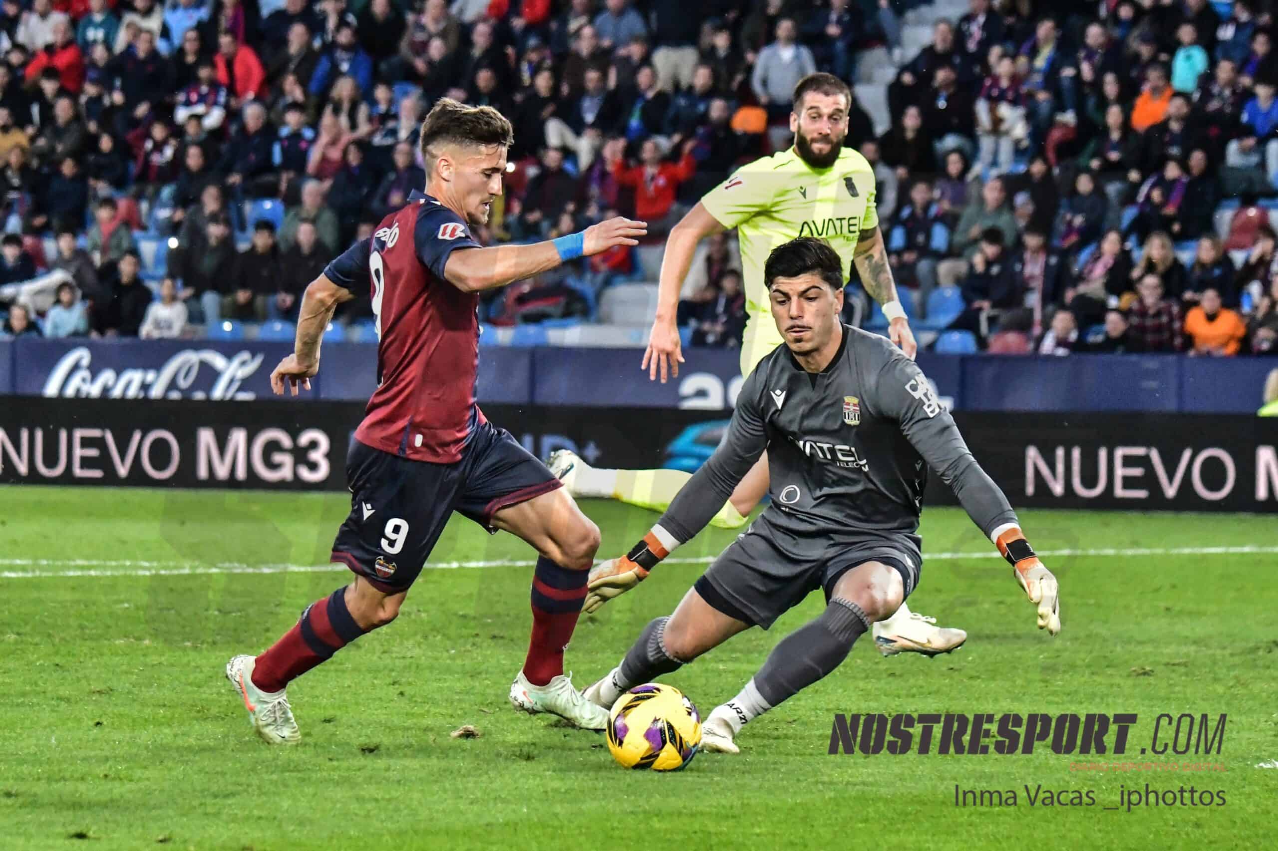 El Levante espanta viejos fantasmas y se mete en puestos de ascenso ...